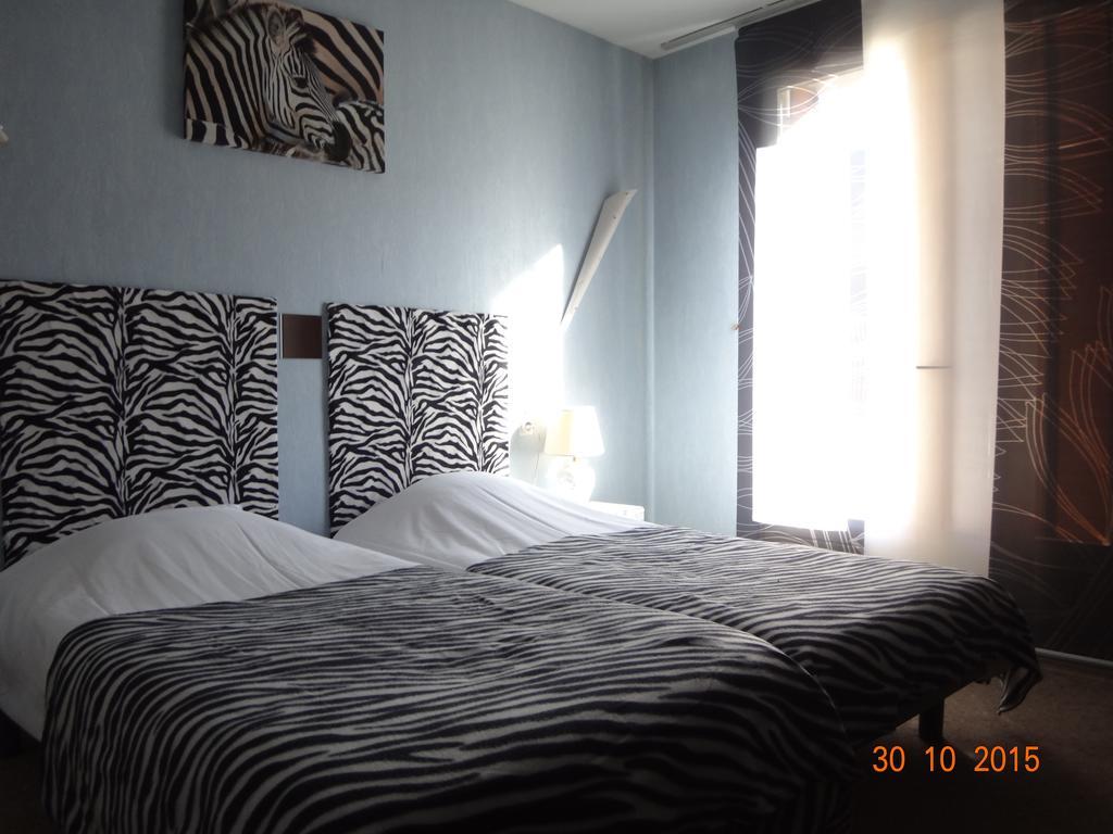 Hotel Bon Accueil Oyonnax Zimmer foto