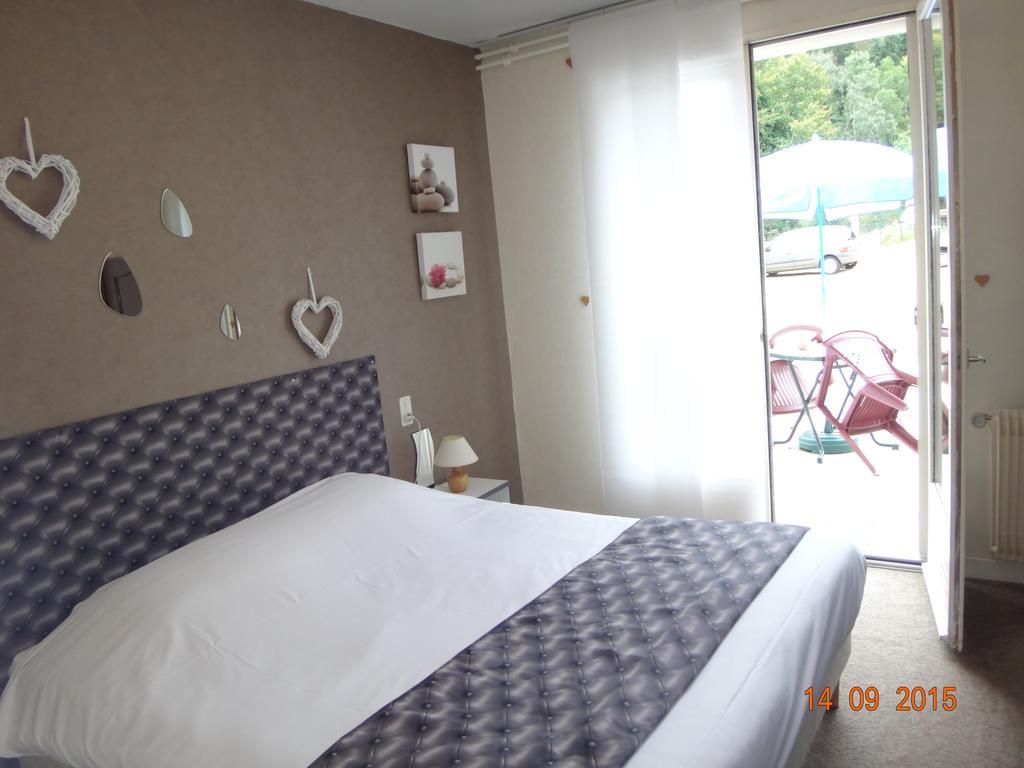 Hotel Bon Accueil Oyonnax Zimmer foto